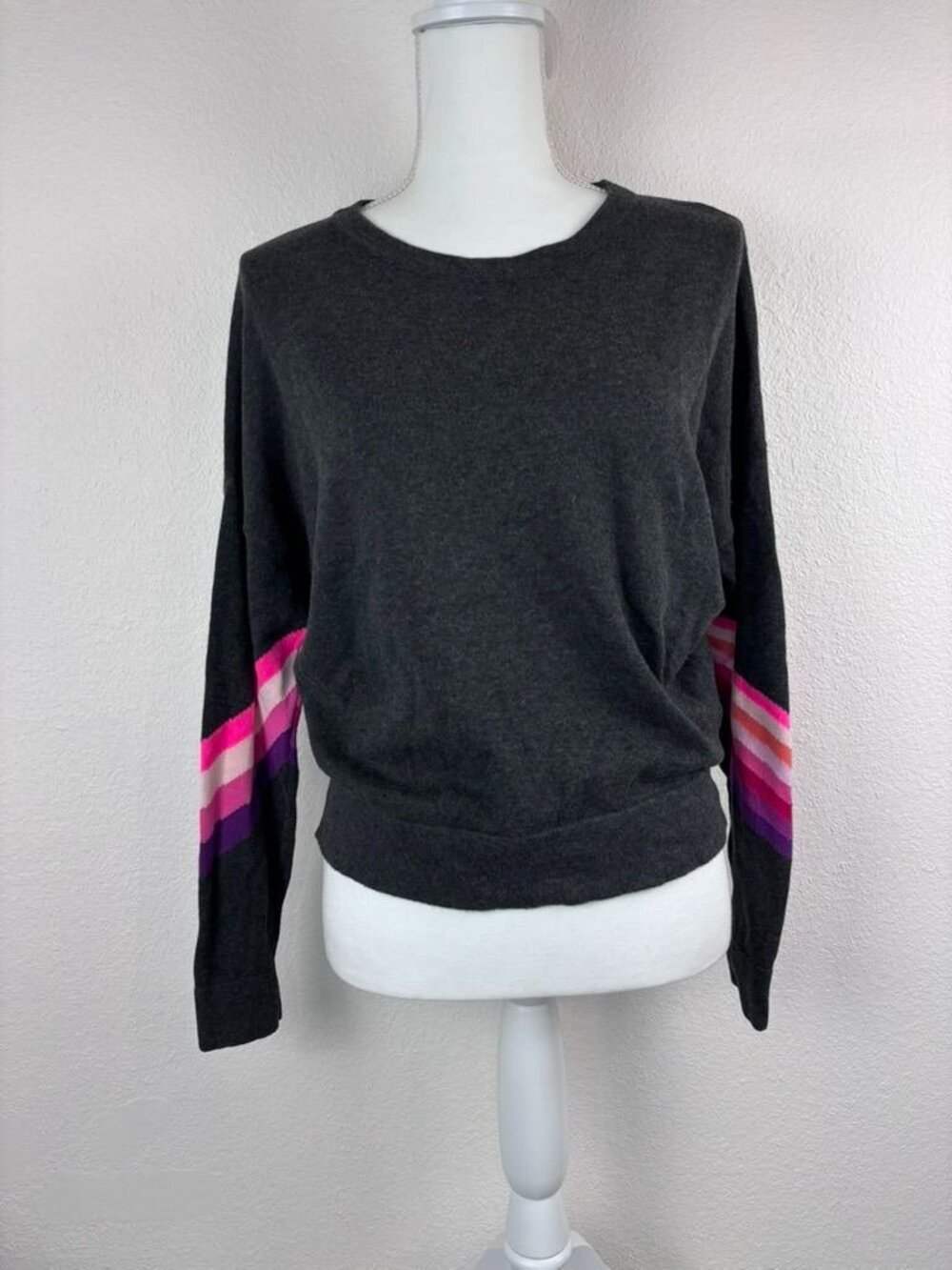 Wispr women's XS grey pink striped dolman sleeve lightweight knit sweater top